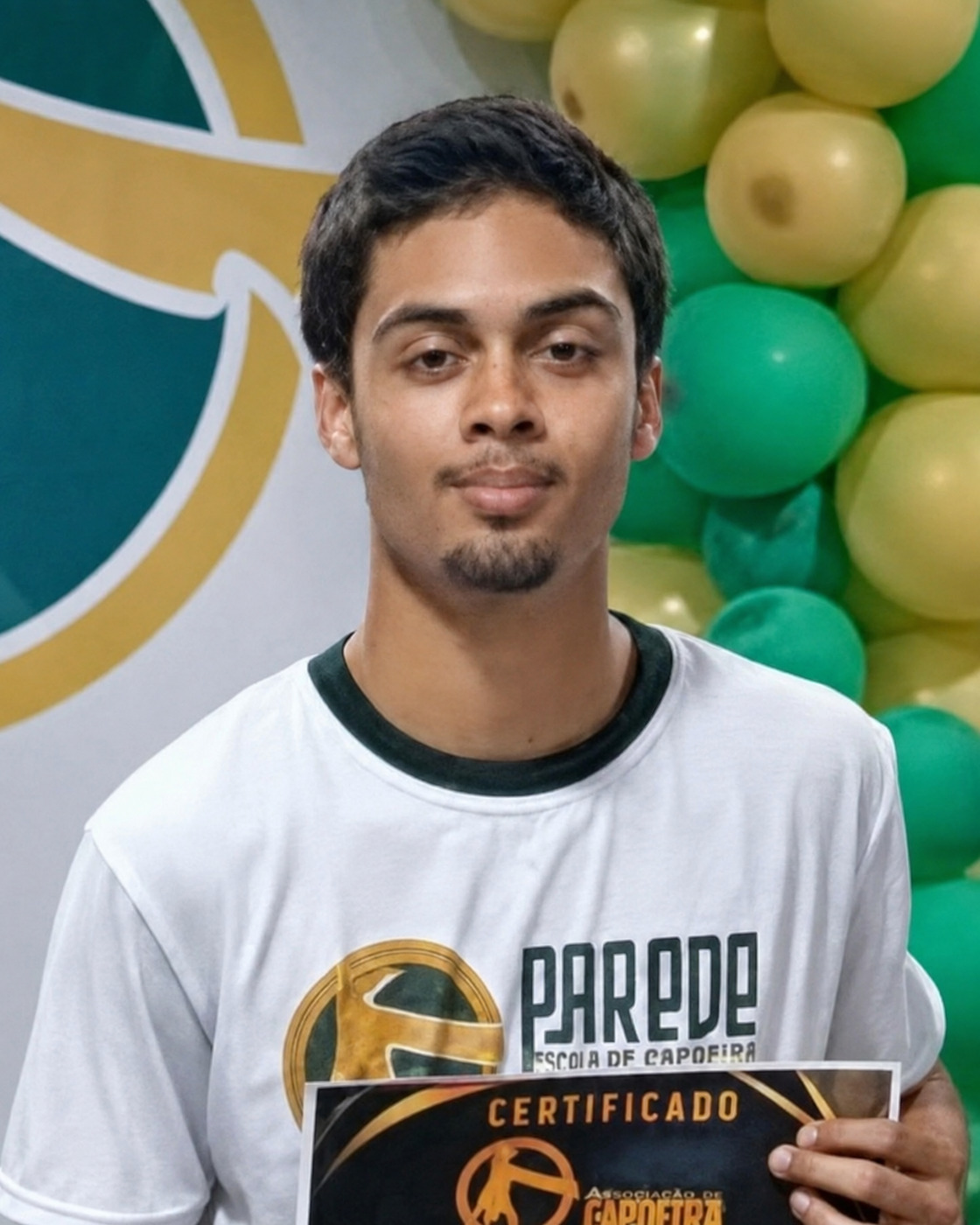 Rhoan Formiga, estagiário do Grupo Parede Capoeira